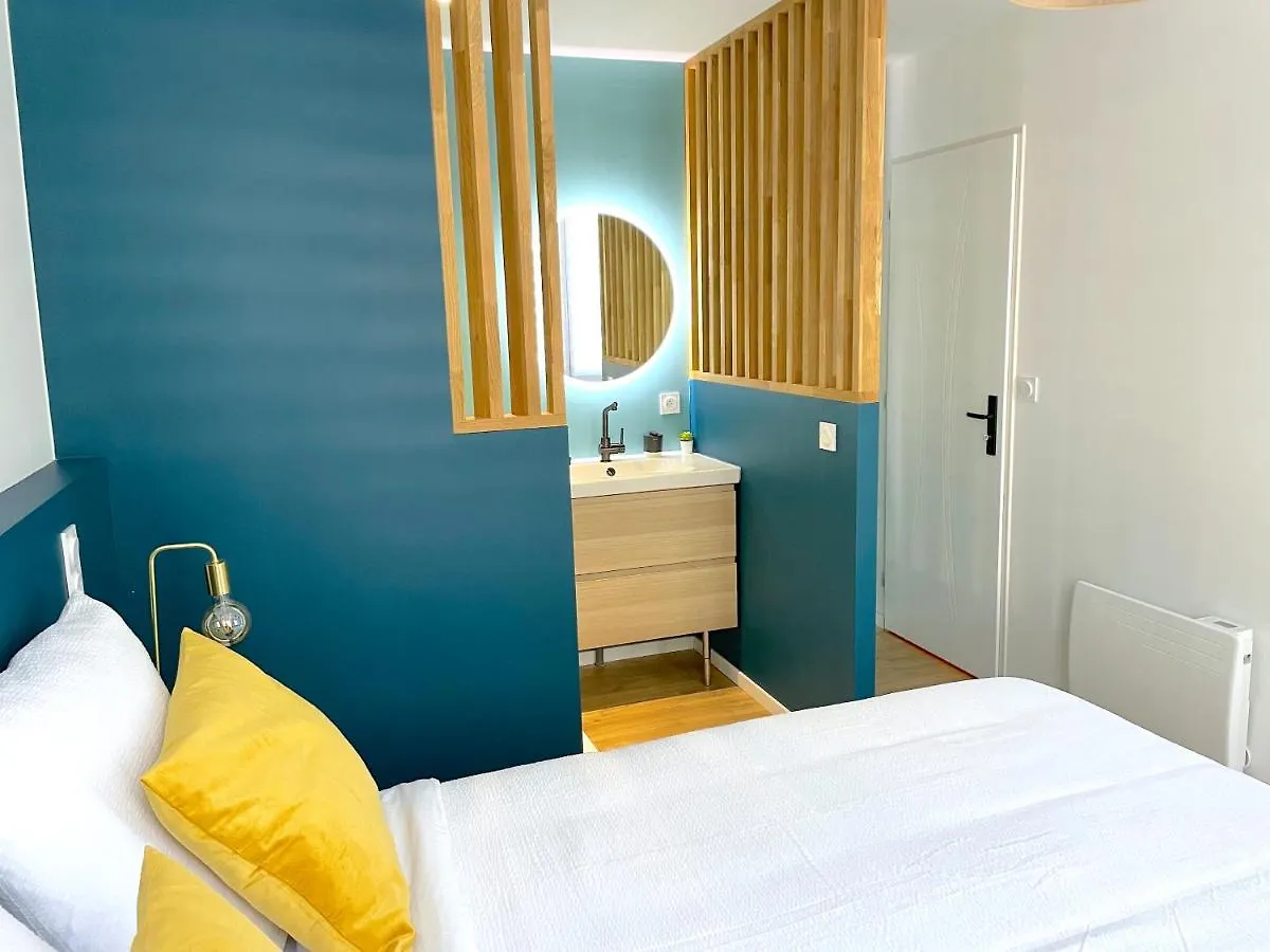 Appartement L'Intemporel - Grand T2 Climatise, Terrasse Couverte En Hypercentre Castres